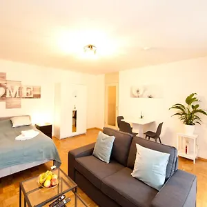 - Zentral Mit Parkplatz - Balkon , Bayreuth Deutschland